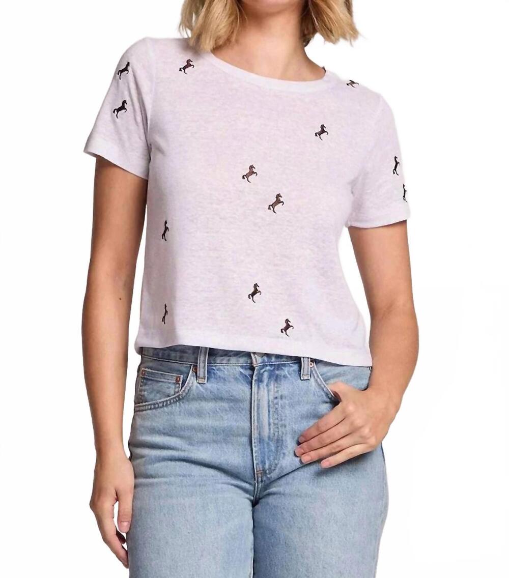 NEW CHASER tossed horses short sleeve tee in white